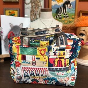 Rare y2k Lesportsac nylon bag 13” long x  8” high 5 1/2” wide japan Japanese